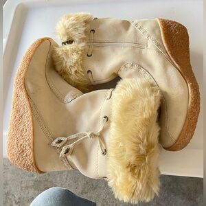 Rebrilliant Cream Fur-Lined Footwear